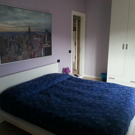 Sony Affittacamere Desenzano del Garda Bagian luar foto