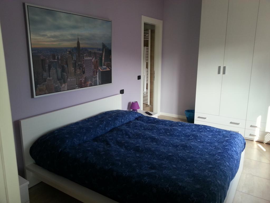 Sony Affittacamere Desenzano del Garda Bagian luar foto