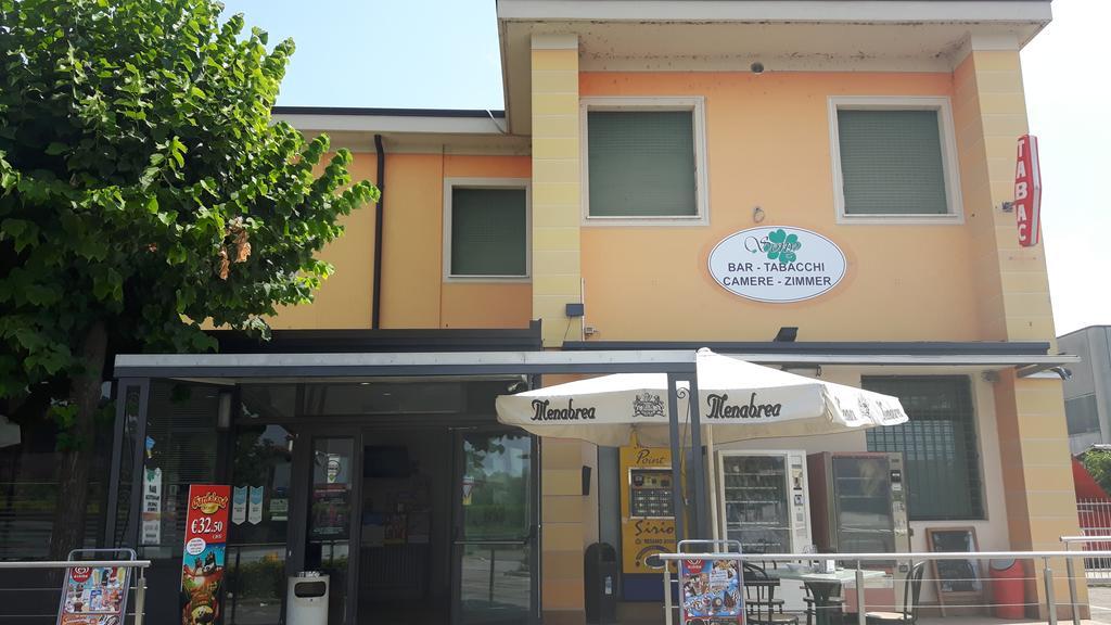 Sony Affittacamere Desenzano del Garda Bagian luar foto